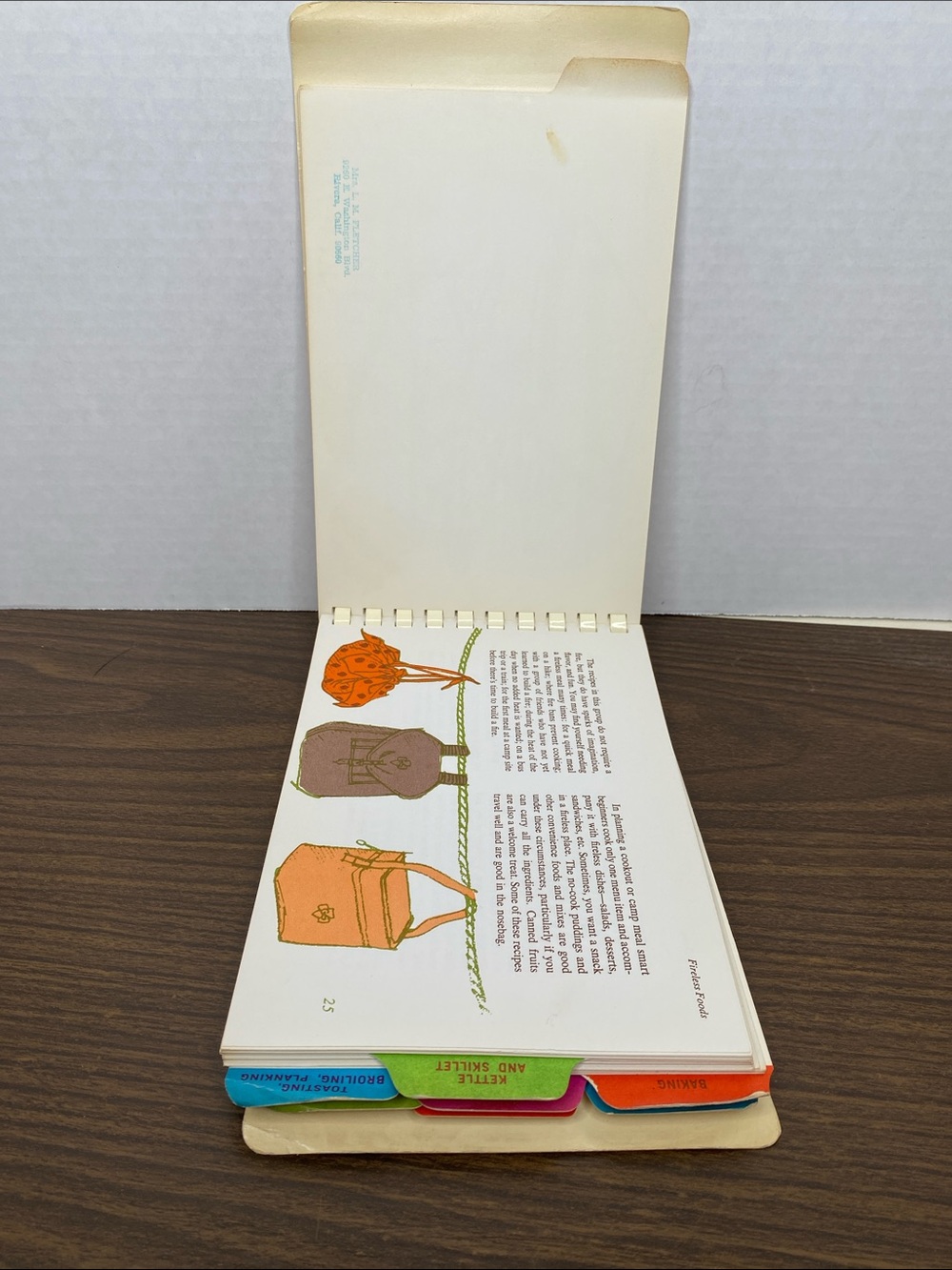 Cooking Out-Of-Doors Girl Scouts of the USA 1960 Cookbook - Picture 4 of 9